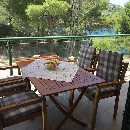 Maestral Apartment Rogac