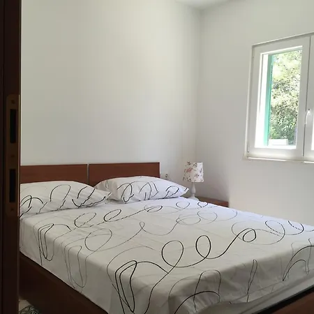 Apartment Maestral